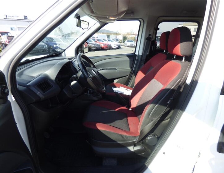 Fiat Dobló MPV 1,6 l 77 kw