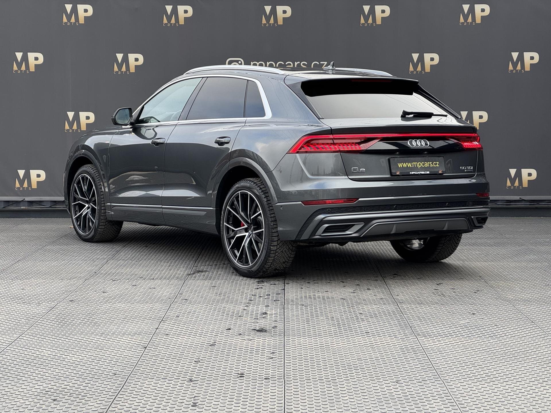 Audi Q8 SUV 3,0 l 210 kw