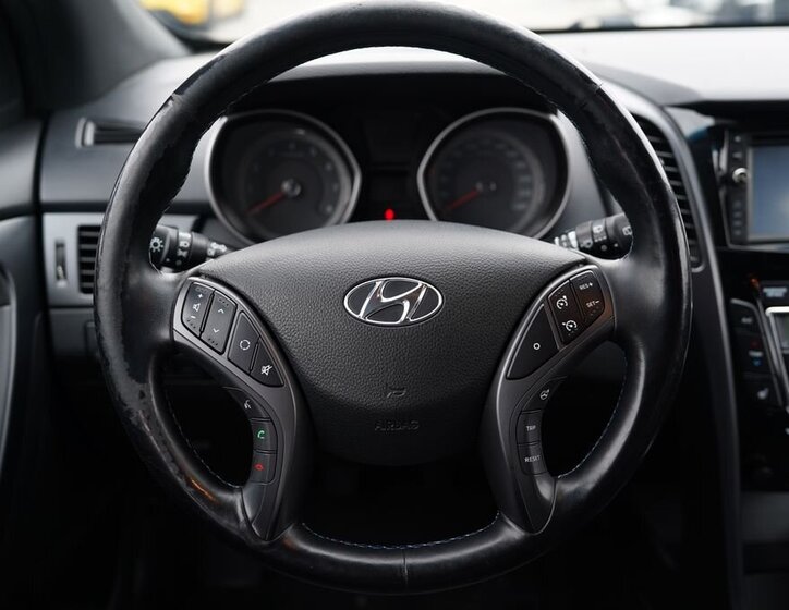 Hyundai i30 Kombi 1,6 l 99 kw