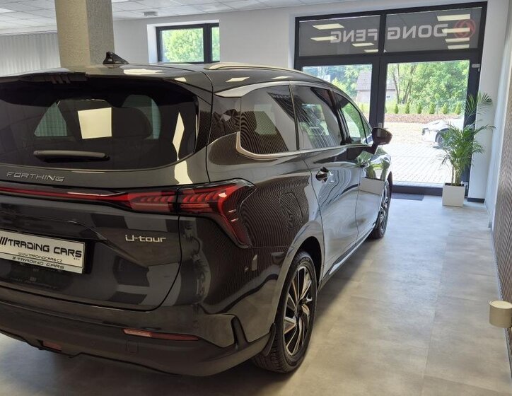 Dongfeng U-Tour MPV 1,5 l 130 kw