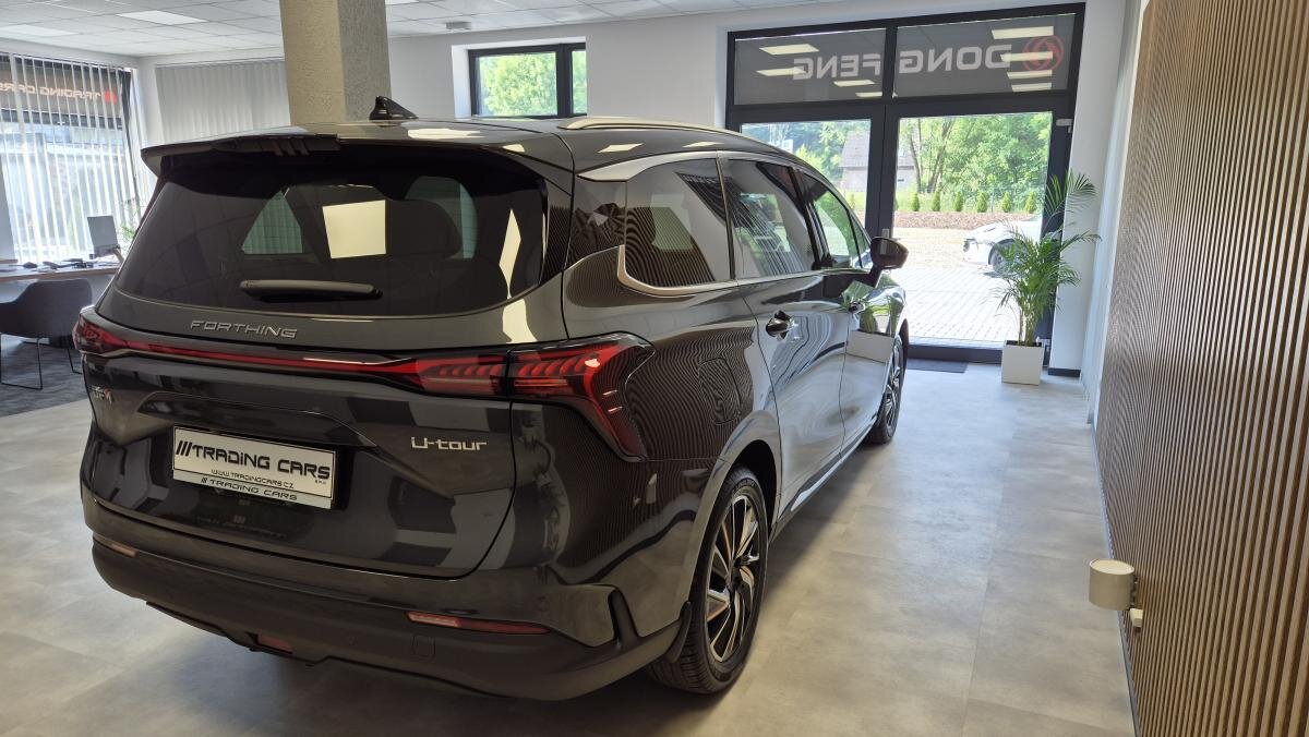 Dongfeng U-Tour MPV 1,5 l 130 kw