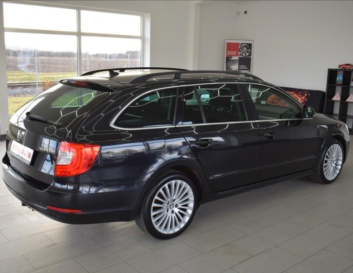 Škoda Superb Kombi 2,0 l 103 kw
