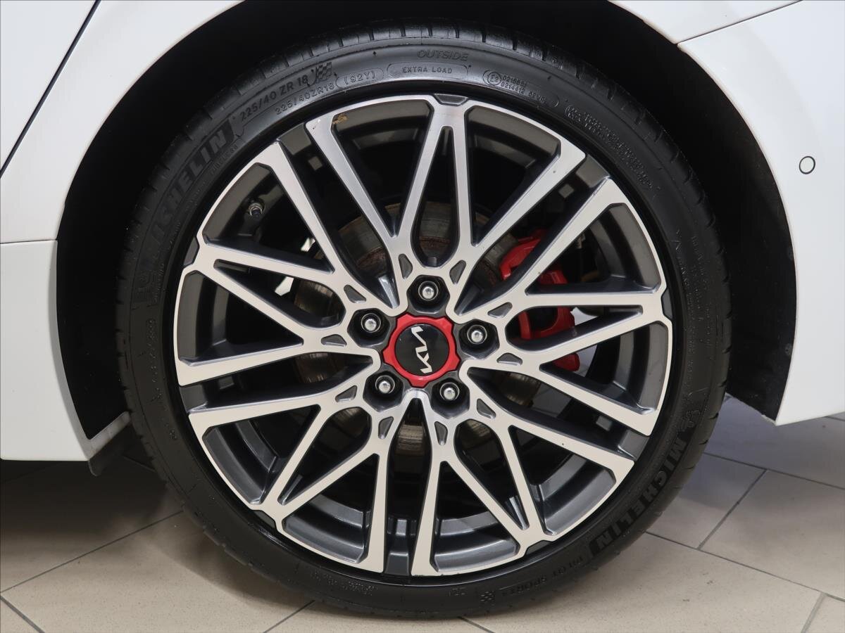 KIA ProCeed Kombi 1,6 l 150 kw