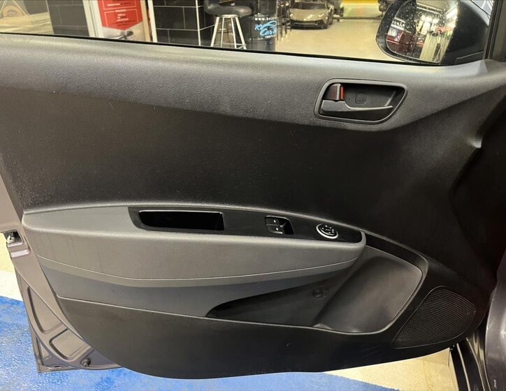 Hyundai i10 Hatchback 998,0 49 kw