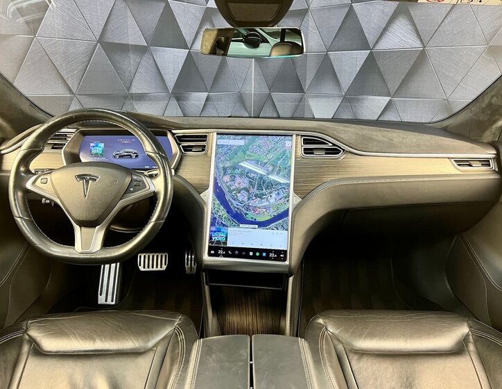 Tesla Model S Liftback 0,0 515 kw