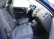 Volkswagen Tiguan 16