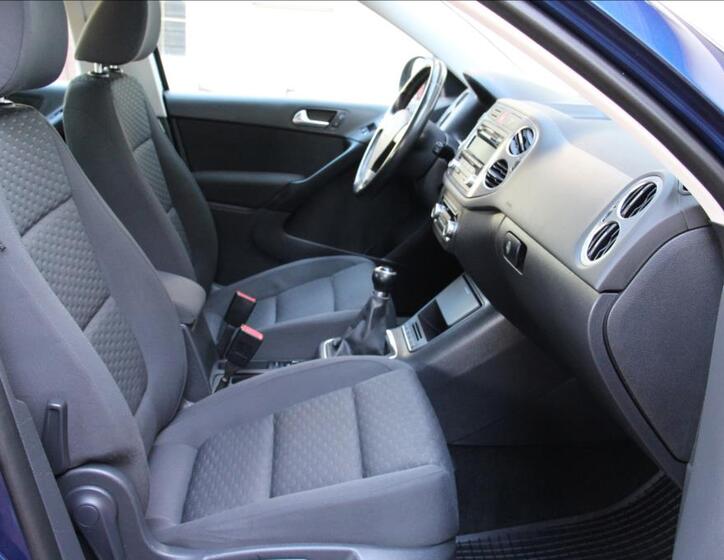Volkswagen Tiguan 16