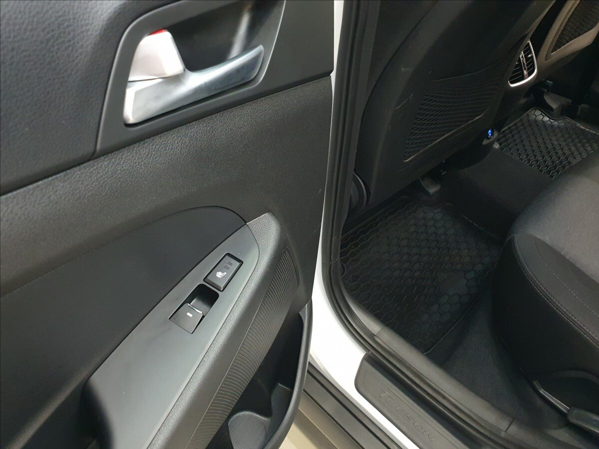 Hyundai Tucson SUV / Terénní 1,6 l 100 kw