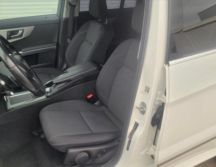 Mercedes-Benz GLK 10