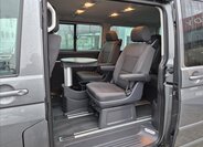 Volkswagen Multivan 10