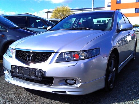 Honda Accord Sedan / Limuzína 2,4 l 140 kw