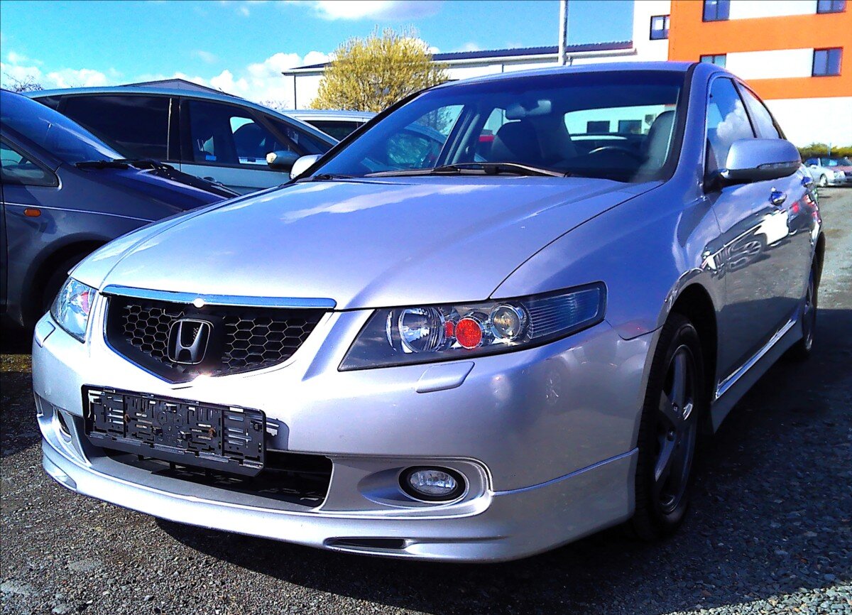 Honda Accord Sedan / Limuzína 2,4 l 140 kw