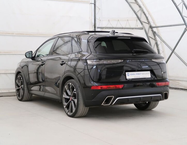 DS Automobiles DS7 Crossback SUV / Terénní 1,6 l 147 kw