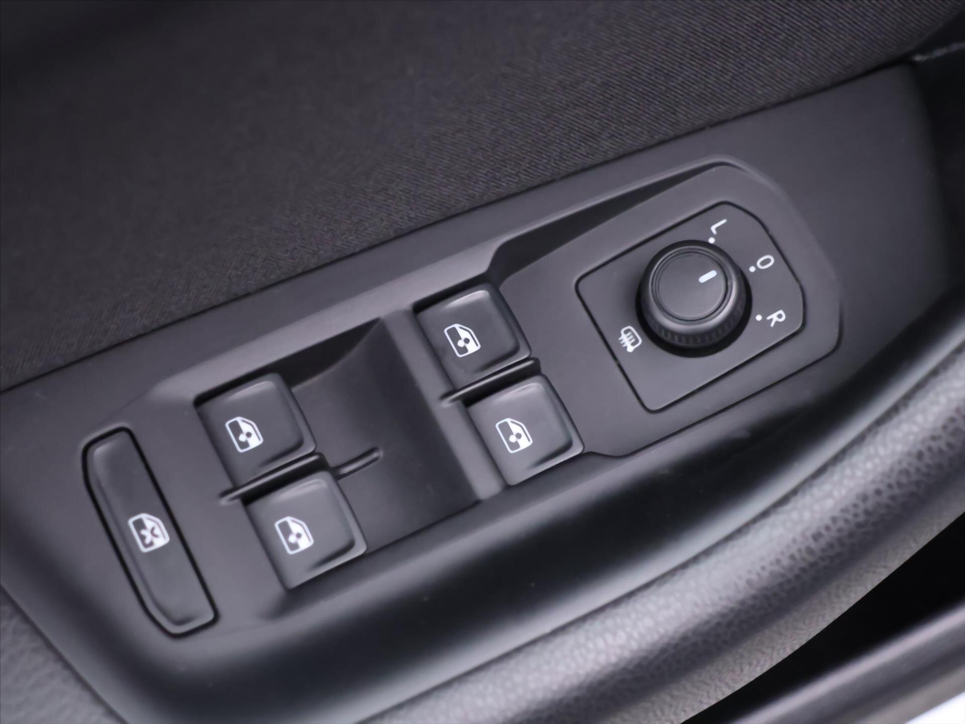 Volkswagen Passat Kombi 1,5 l 110 kw