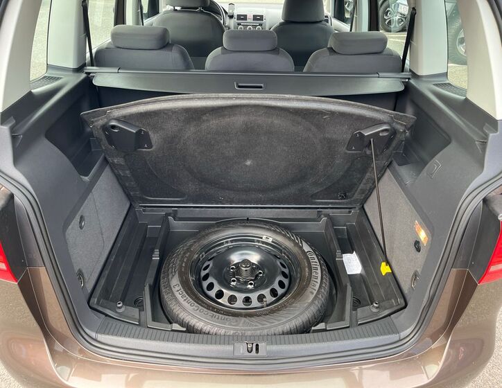 Volkswagen Touran 12