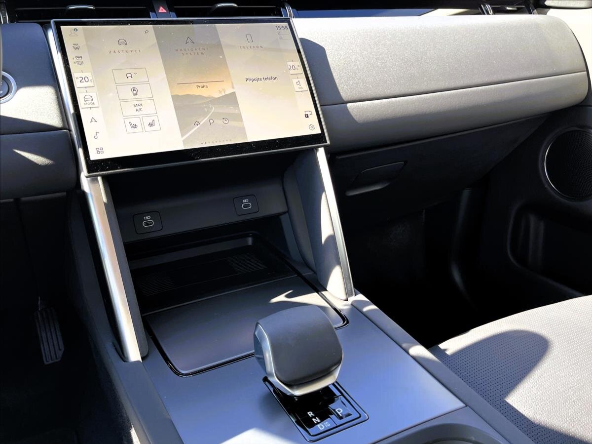 Land Rover Discovery Sport SUV / Terénní 2,0 l 120 kw