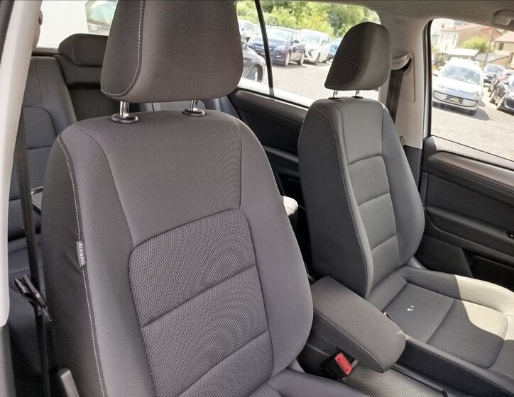 Volkswagen Golf Sportsvan MPV 2,0 l 110 kw