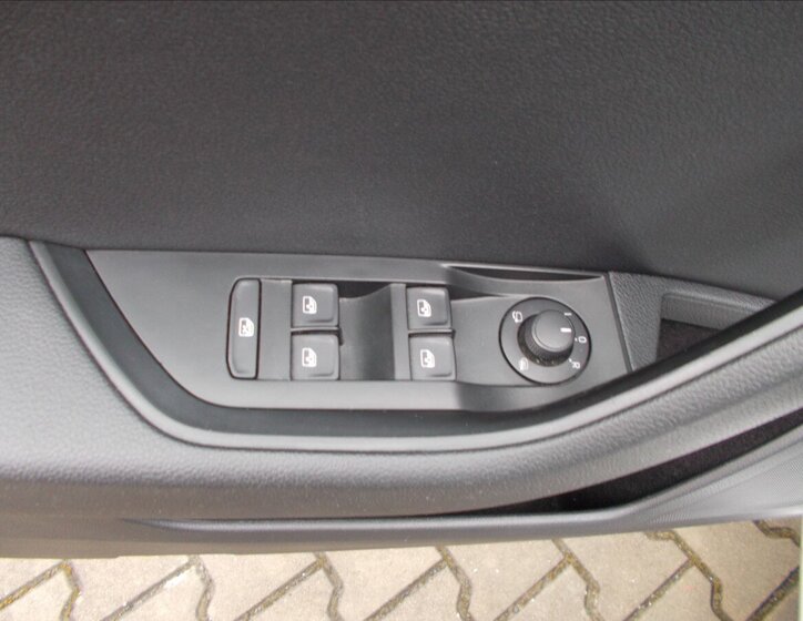 Škoda Superb Sedan 2,0 l 110 kw