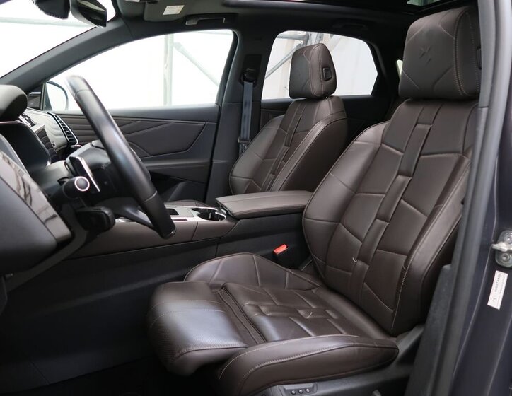 DS Automobiles DS7 Crossback SUV / Terénní 1,6 l 133 kw