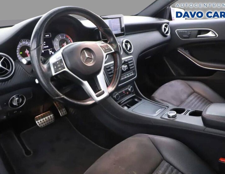 Mercedes-Benz Třídy A Hatchback 1,6 l 115 kw