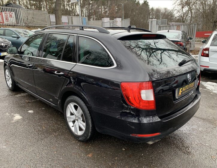 Škoda Superb Kombi 1,6 l 77 kw