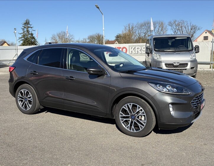 Ford Kuga SUV / Terénní 2,5 l 165 kw