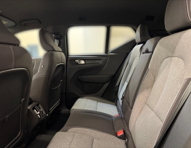 Volvo XC40 SUV 2,0 l 120 kw