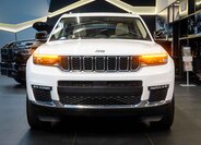 Jeep Grand Cherokee 12