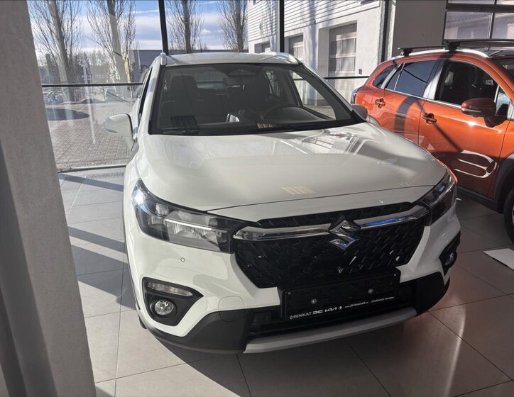 Suzuki S-Cross SUV / Terénní 1,4 l 81 kw