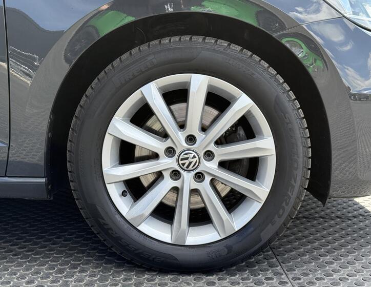 Volkswagen Touran 40