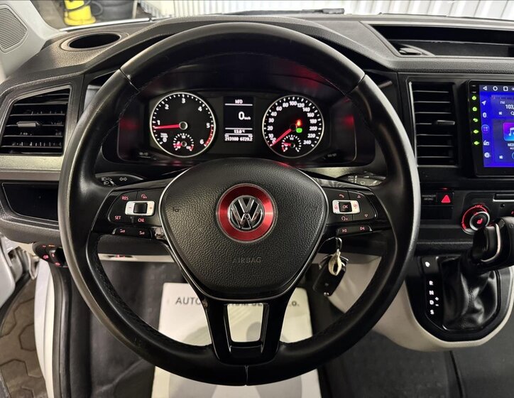Volkswagen Transporter 17
