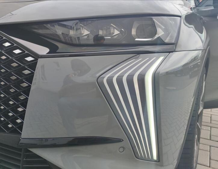 DS Automobiles DS7 25