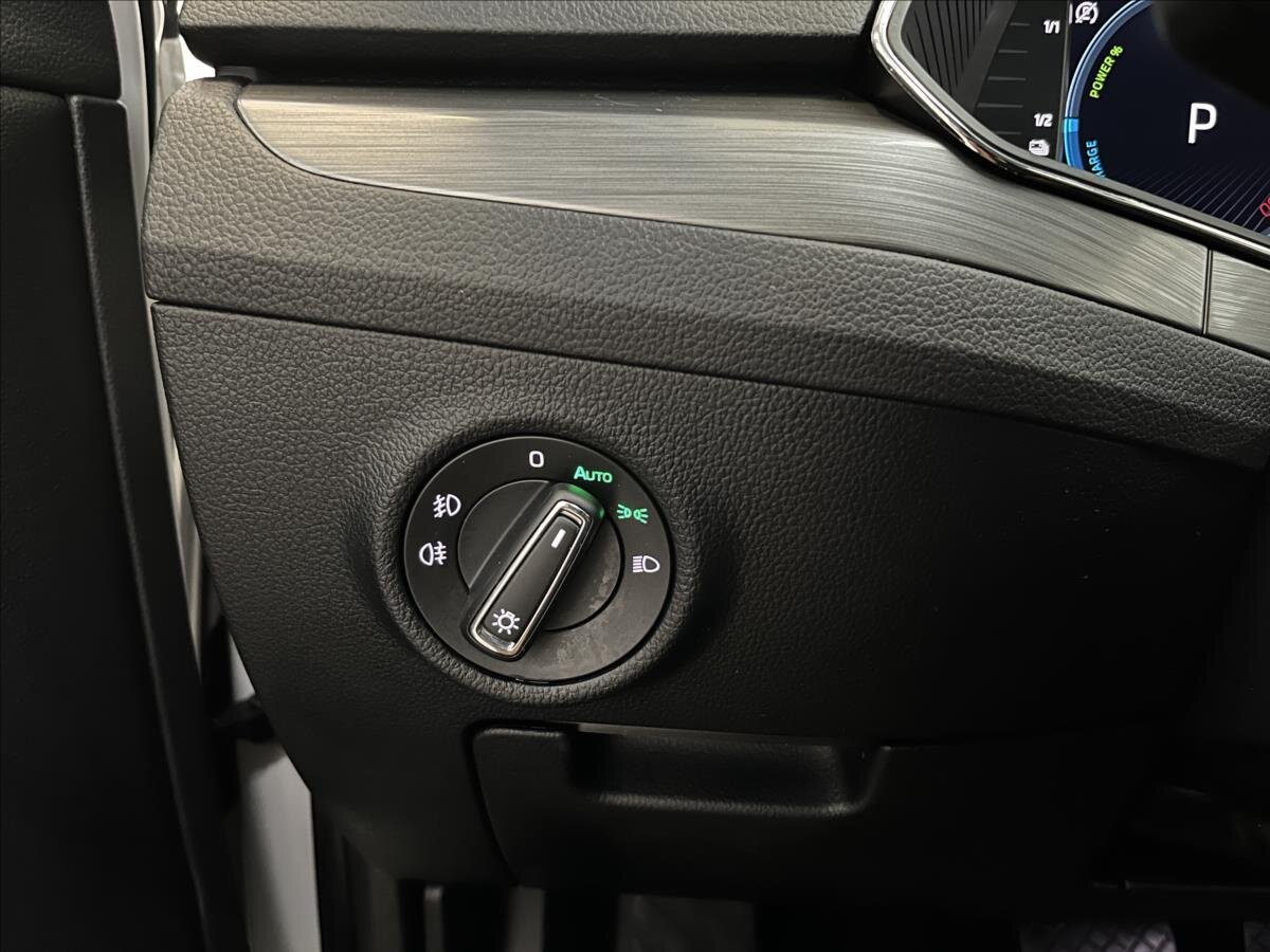 Škoda Superb Kombi 1,4 l 160 kw