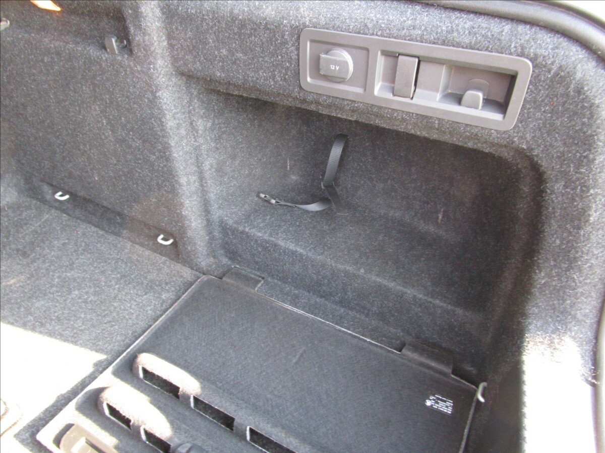 Škoda Superb Sedan / Limuzína 2,0 l 110 kw