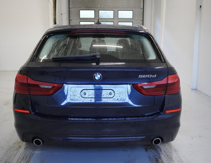 BMW Řada 5 Kombi 2,0 l 120 kw