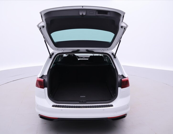 Volkswagen Passat Kombi 2,0 l 110 kw