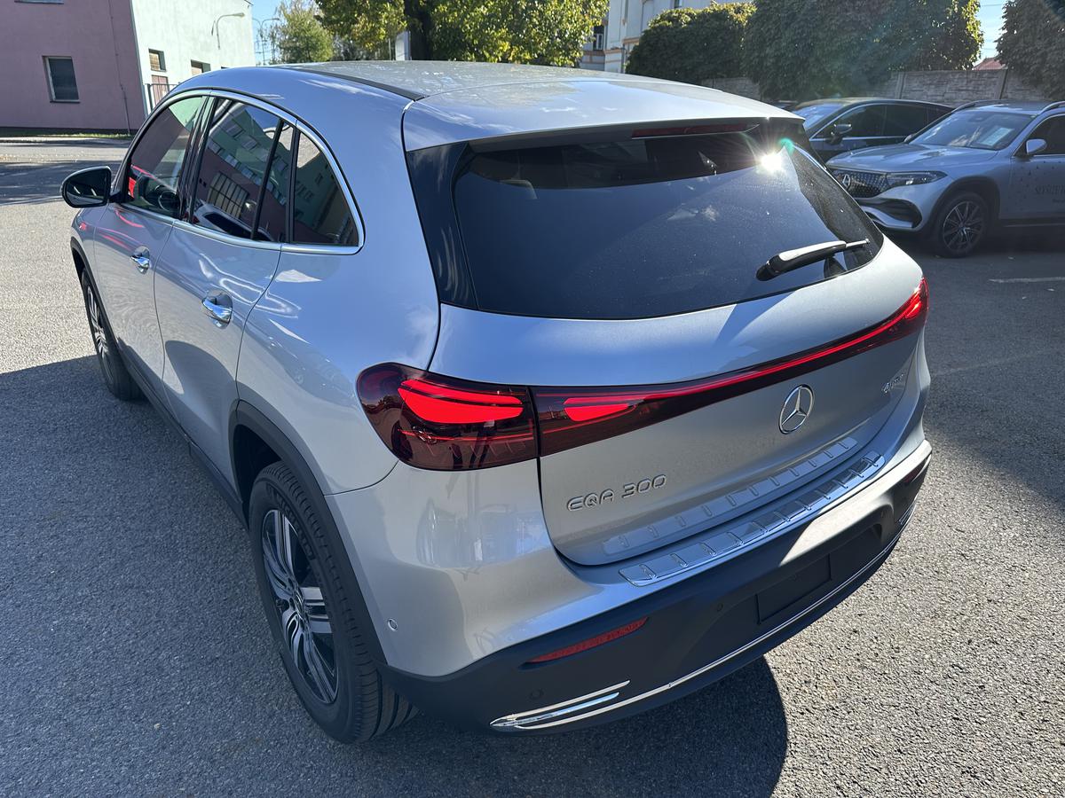 Mercedes-Benz EQA