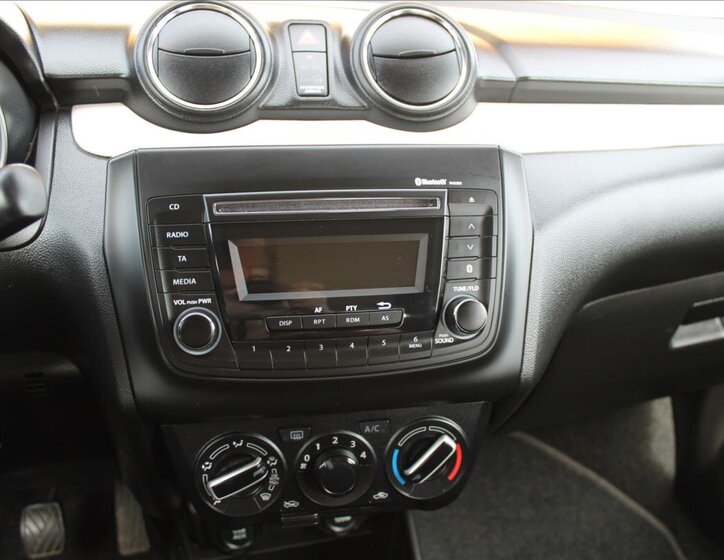 Suzuki Swift Hatchback 1,2 l 61 kw