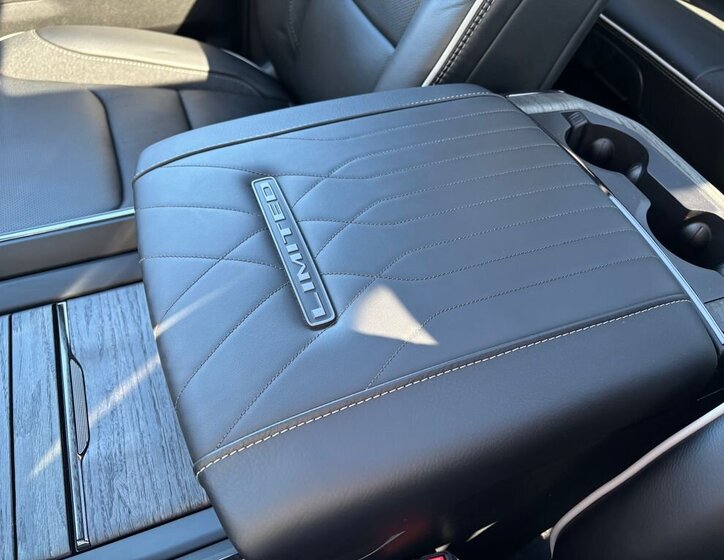 Dodge RAM Pick-up 3,0 l 403 kw