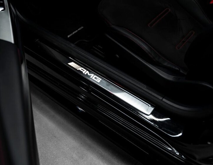 Mercedes-Benz Ostatní Kupé 0,0 330 kw