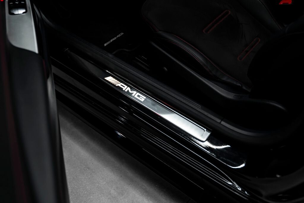 Mercedes-Benz Ostatní Kupé 0,0 330 kw