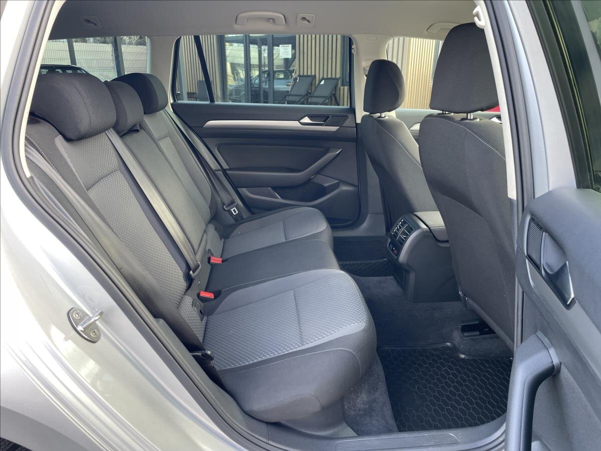 Volkswagen Passat Kombi 2,0 l 110 kw