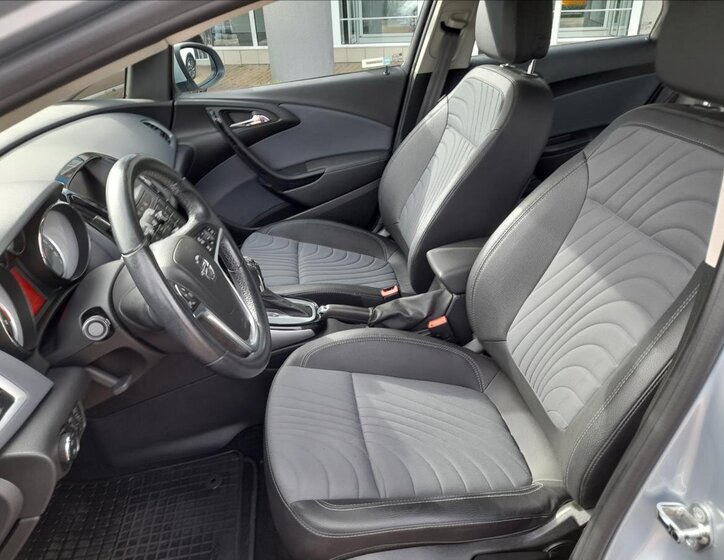 Opel Astra Hatchback 1,4 l 103 kw