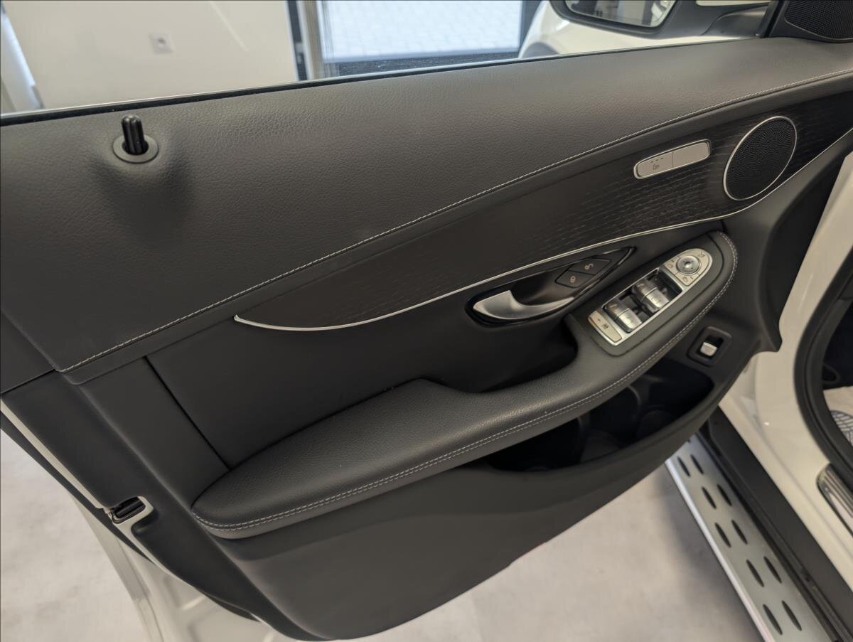 Mercedes-Benz GLC SUV 2,0 l 145 kw