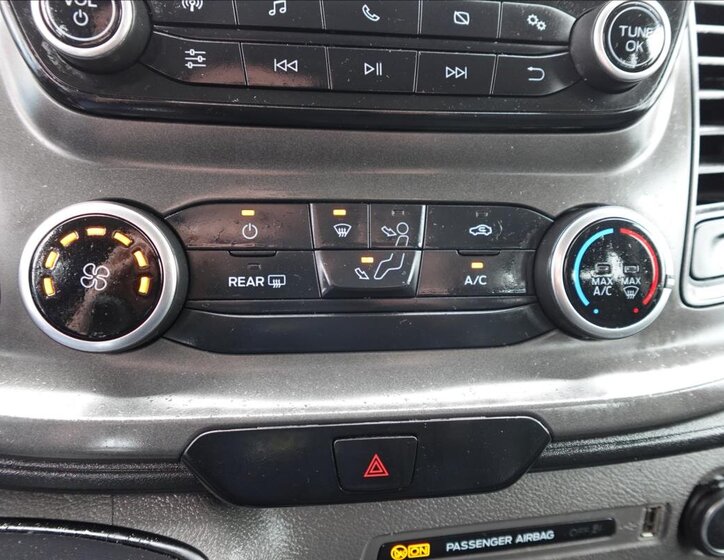 Ford Transit Custom Ostatní 2,0 l 77 kw