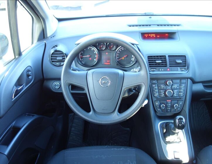 Opel Meriva MPV 1,4 l 74 kw