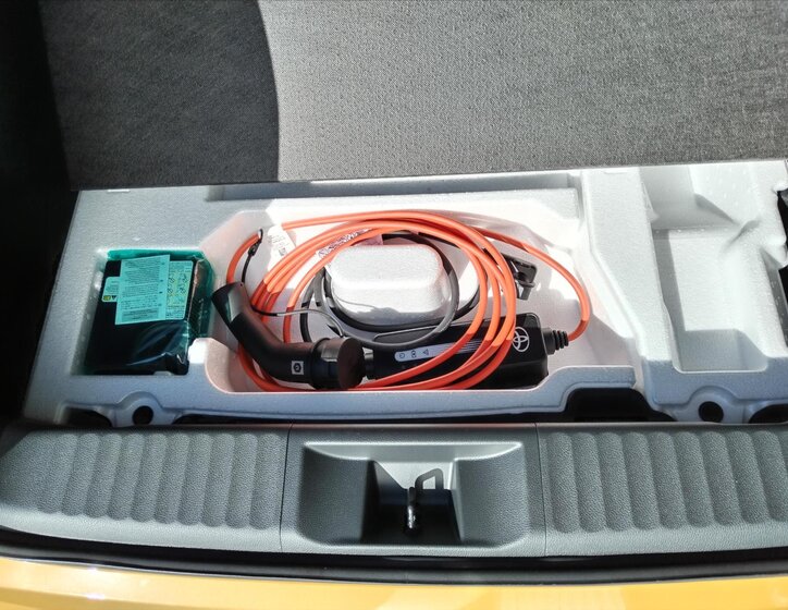 Toyota Prius Liftback 2,0 l 164 kw