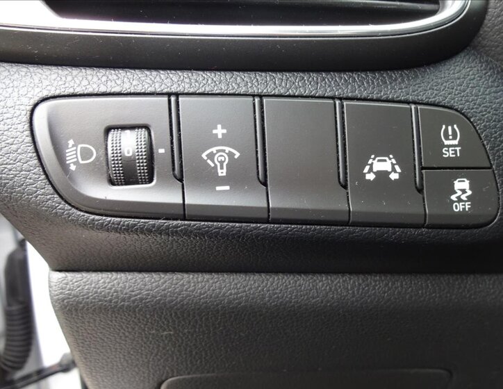 Hyundai i30 Kombi 1,6 l 85 kw