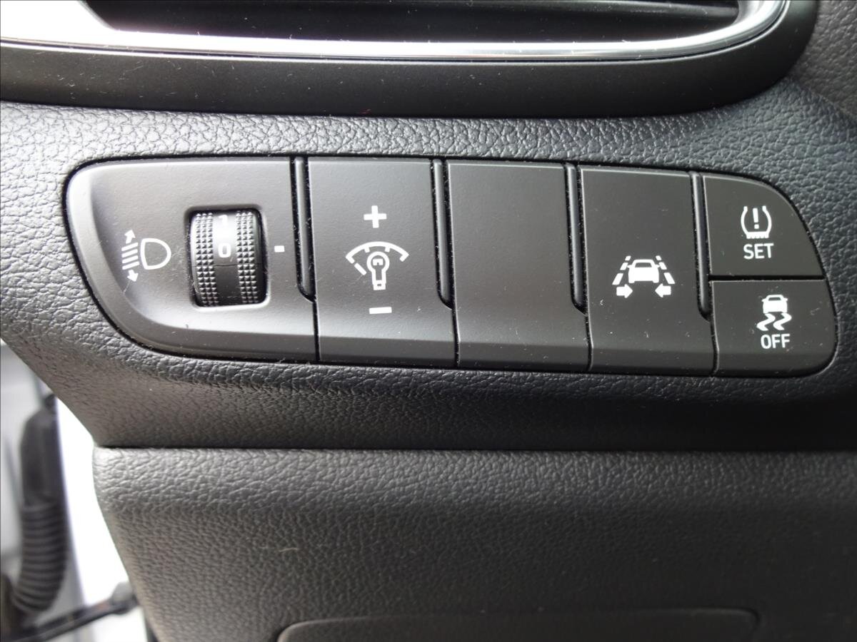 Hyundai i30 Kombi 1,6 l 85 kw