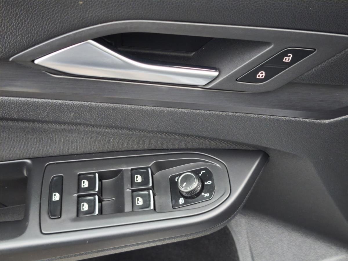 Volkswagen Golf Kombi 1,5 l 96 kw